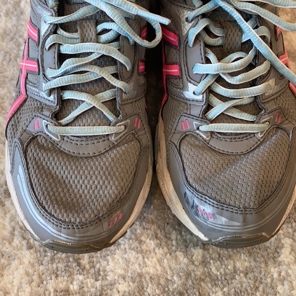 ASICS women’s tennis shoes size 10 - Picture 5 of 9